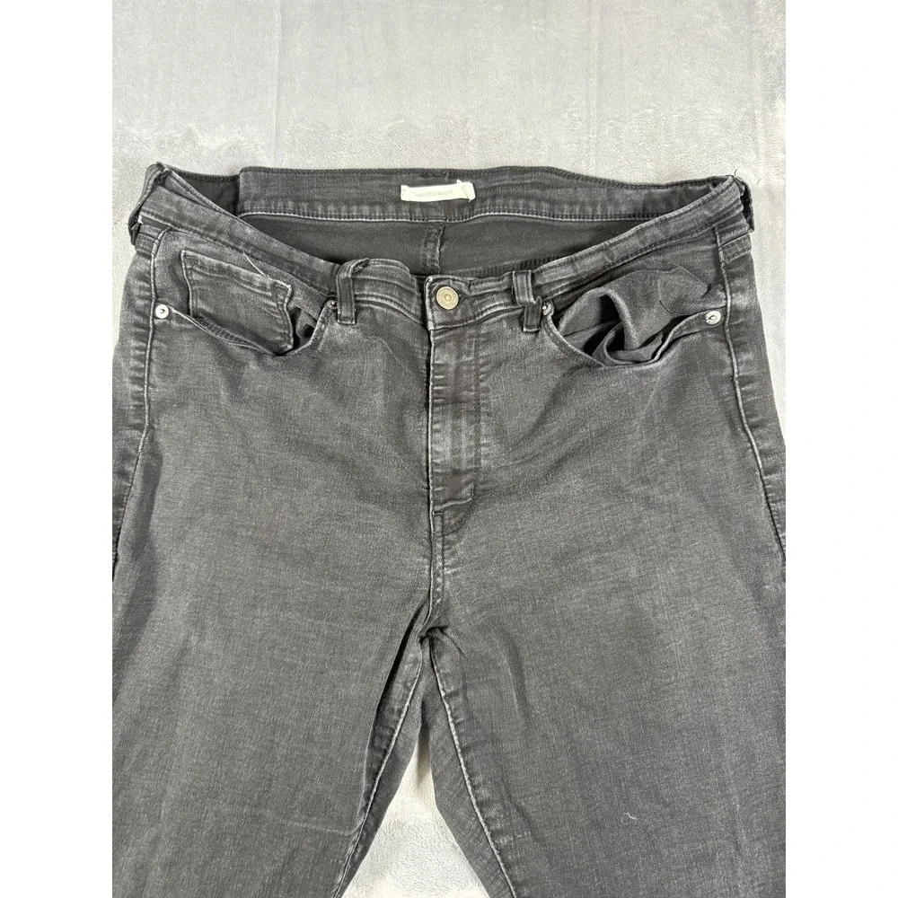 Levi's Men's W33 L28 Classic Straight Jeans Washed Black Dark Wash Denim